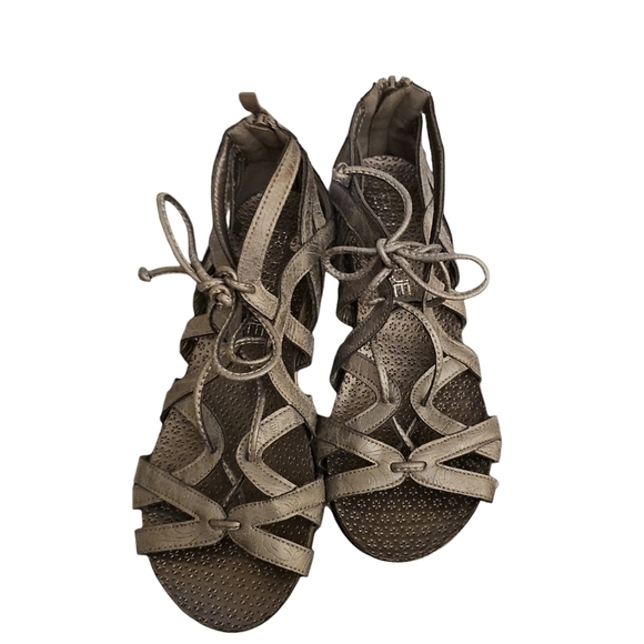 Boutique by Corkys sz 7 silver gray gladiator lace wedge sandals SH20 - Picture 4 of 5
